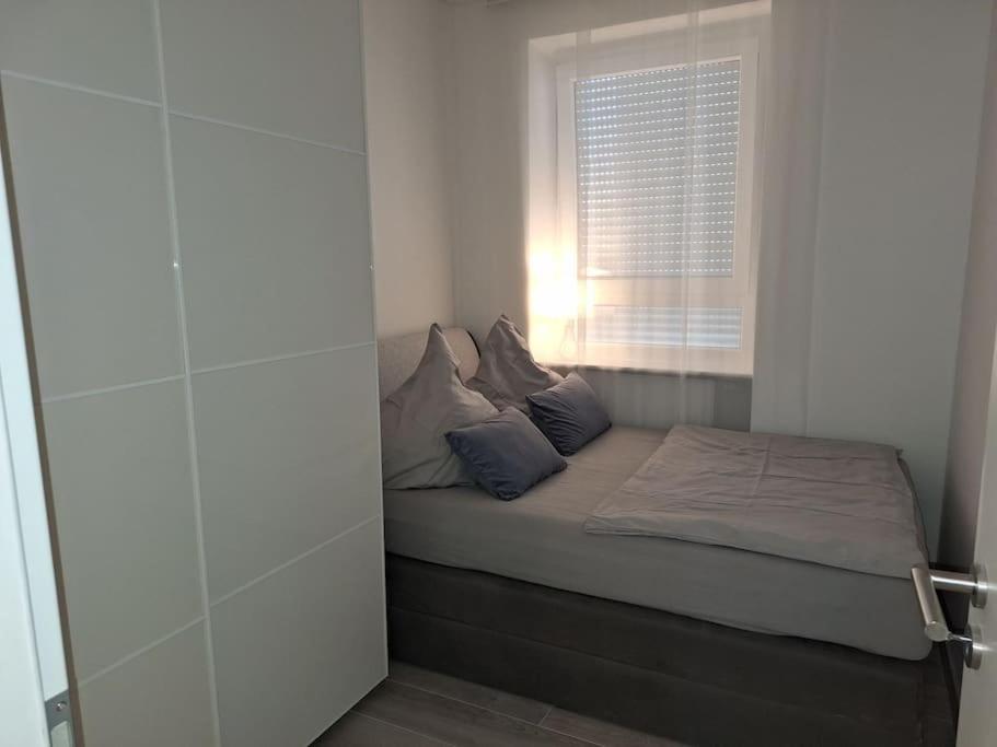 Kleines City Apartment Schweinfurt Exteriör bild